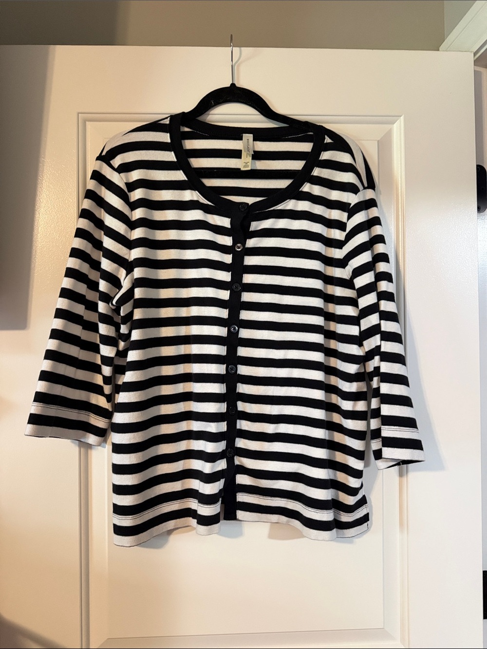 Striped buttoned cardigan